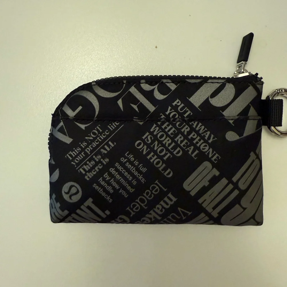Lululemon Clippable Card Pouch *Manifesto Print - Picture 2 of 3